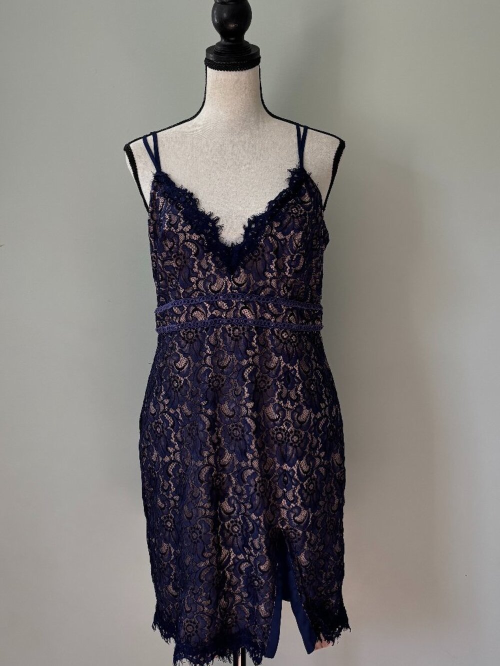 Stylestalker Navy Lace Fitted Mini Dress Medium Like New